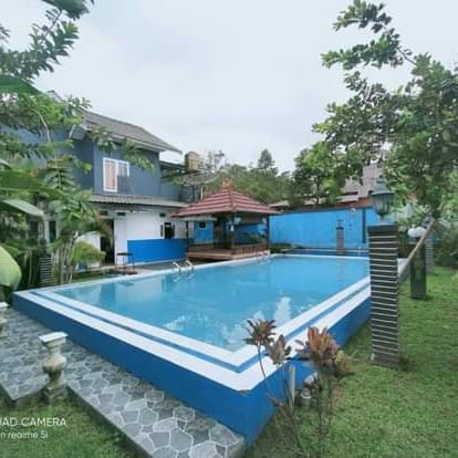 Harga pembuatan kolam renang villa delima